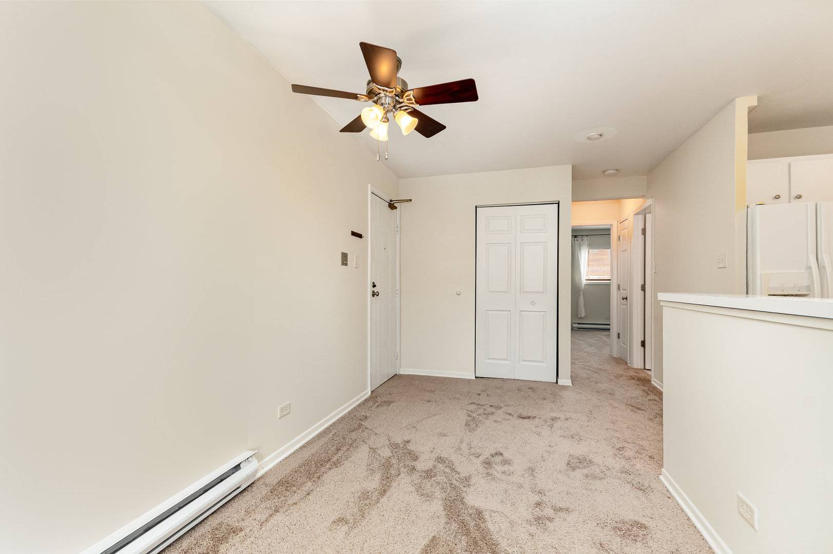 Glendale Heights, IL 60139,1131 Cedar Street #2B