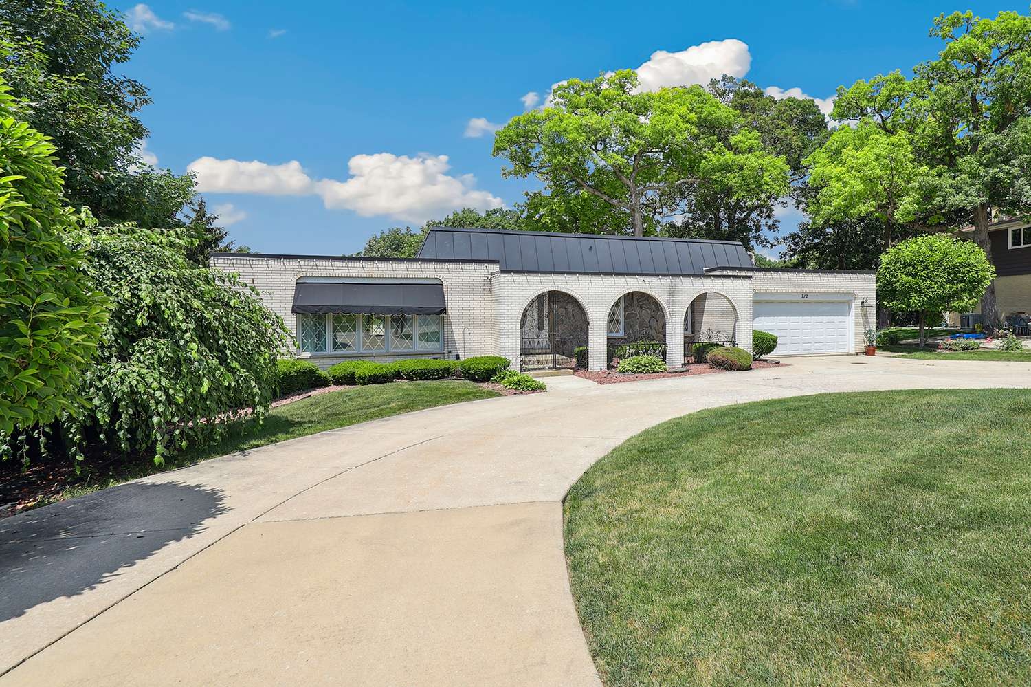 Lemont, IL 60439,712 Ridge Road