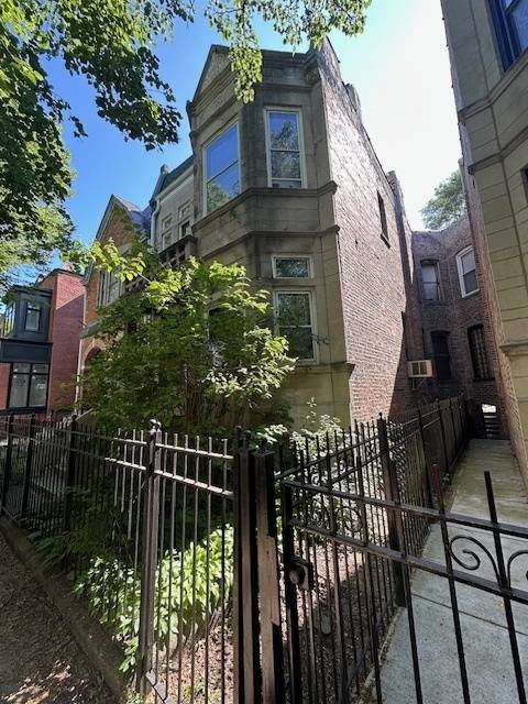 Chicago, IL 60615,4917 S Washington Park Court