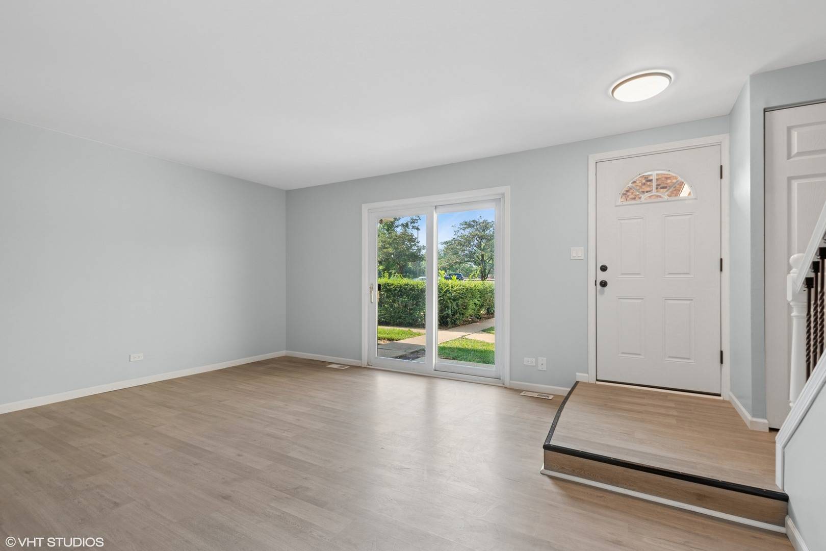 Woodridge, IL 60517,7816 WOODWARD Avenue #40-4G