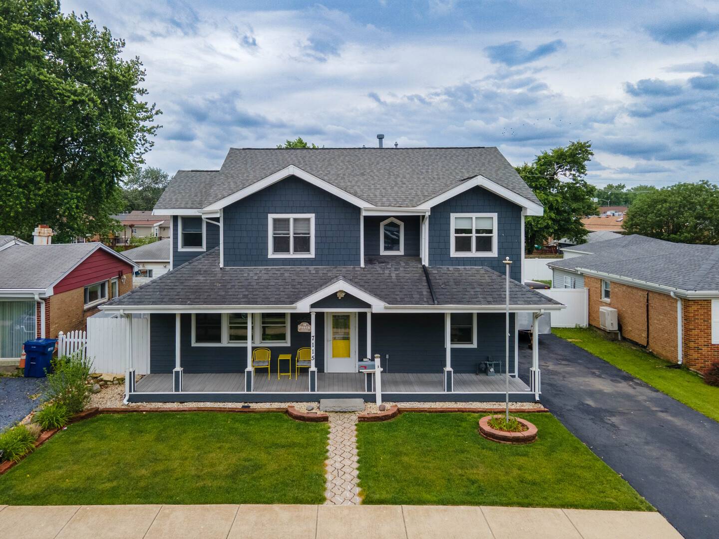 Worth, IL 60482,7115 114th Place