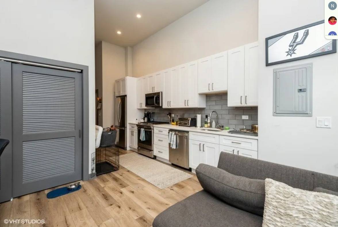 Chicago, IL 60614,2520 N Halsted Street #2520-1