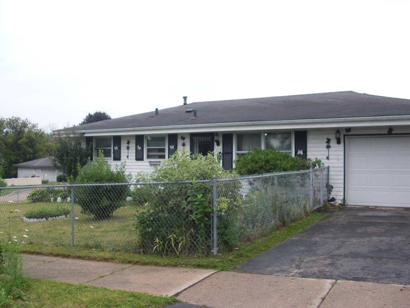 Rockford, IL 61101,513 Overland Trail