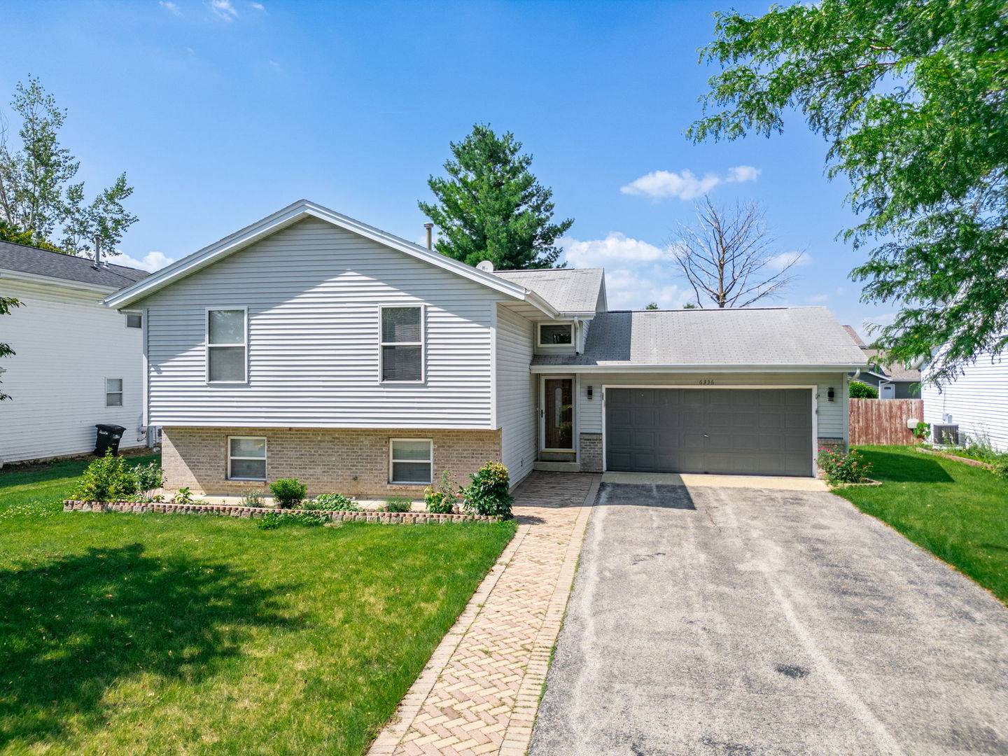 Rockford, IL 61107,6336 Tramore Lane