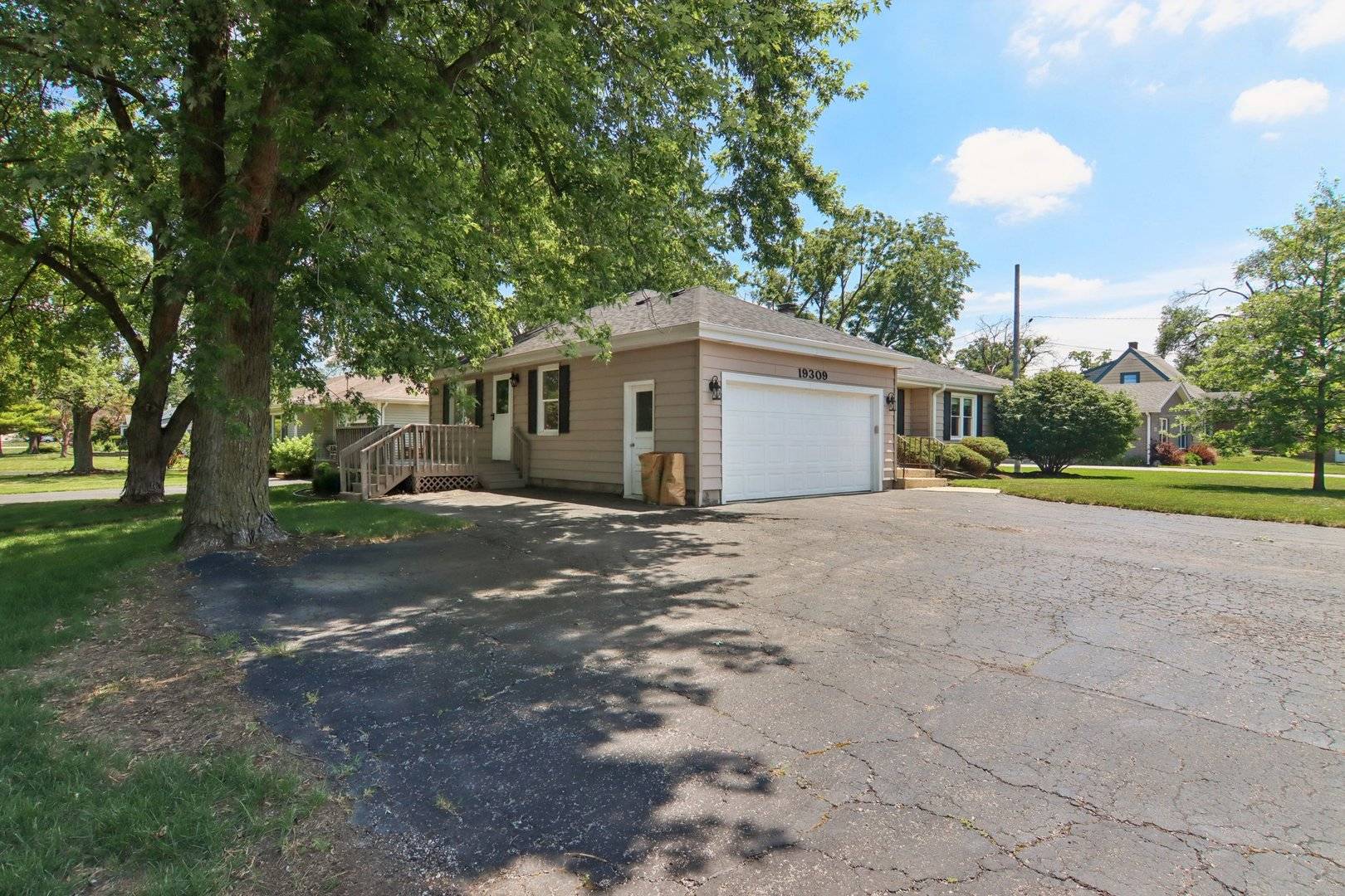 Mokena, IL 60448,19309 Wolf Road