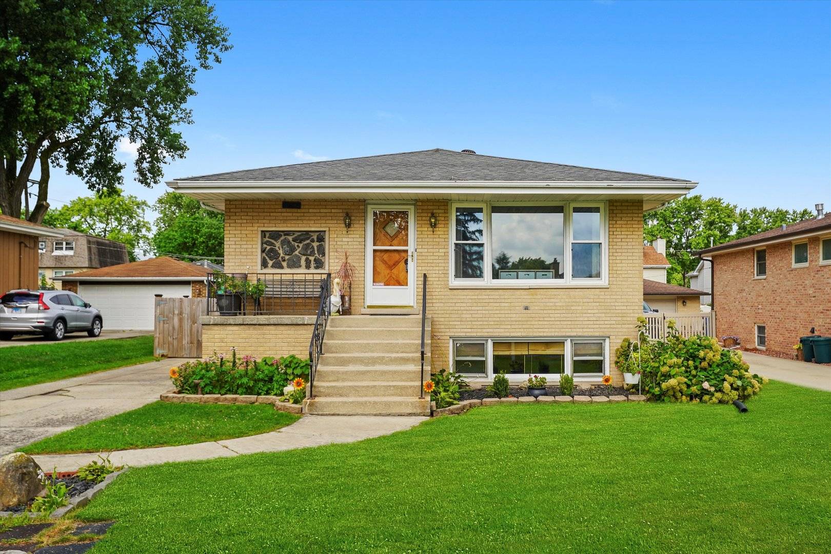Palos Hills, IL 60465,10642 S 83rd Court