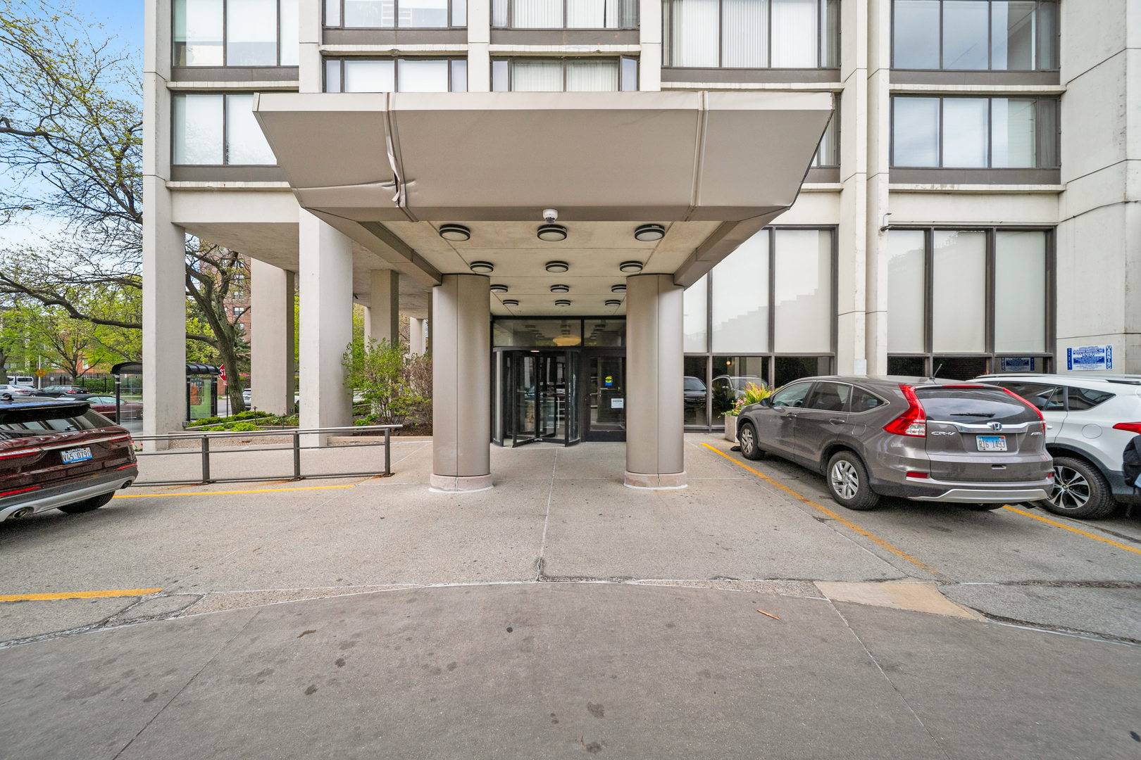 Chicago, IL 60640,5455 N Sheridan Road #3804