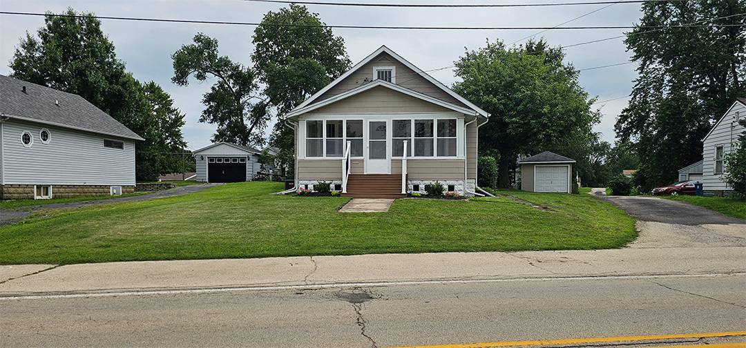 Dixon, IL 61021,1618 W 4th W Street