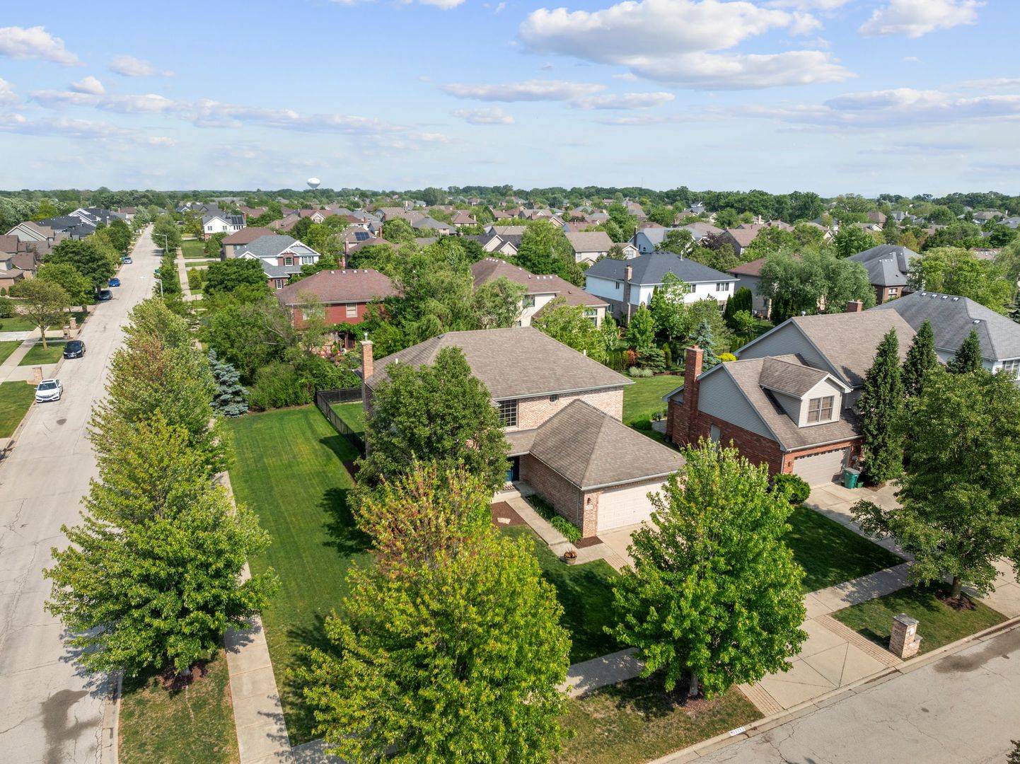 Lemont, IL 60439,1215 Pendleton Drive