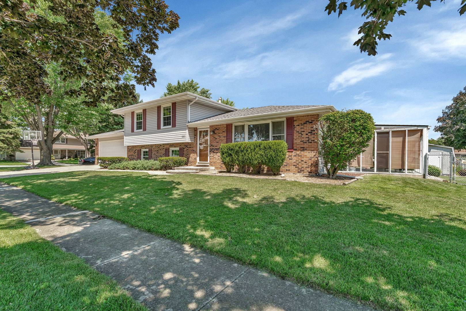 Minooka, IL 60447,220 Shabbona Drive