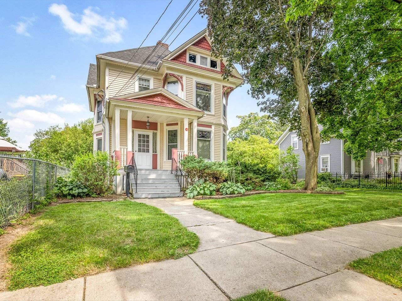 Belvidere, IL 61008,924 PEARL Street