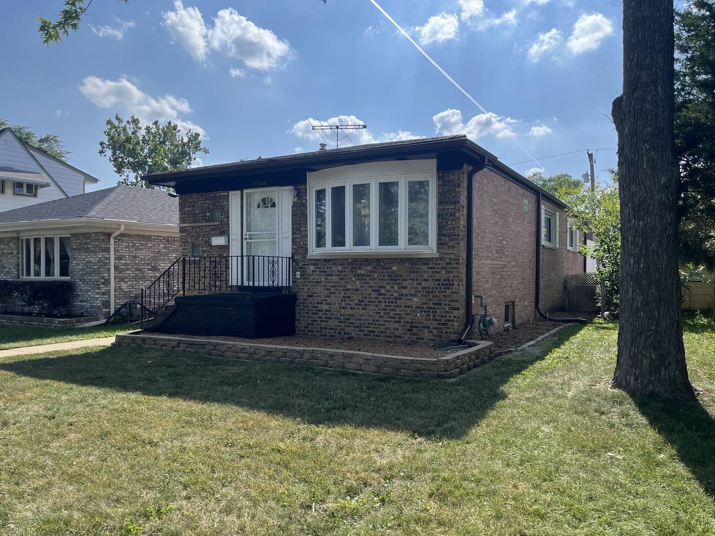 Lansing, IL 60438,17544 Roy Street