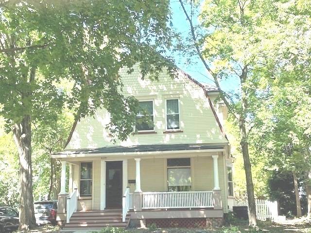 Urbana, IL 61801,604 W Illinois Street