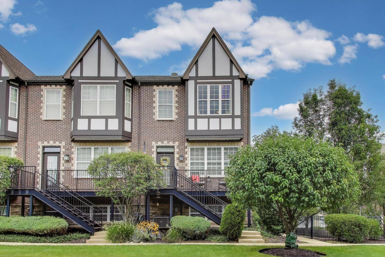 Villa Park, IL 60181,248 E Kenilworth Avenue