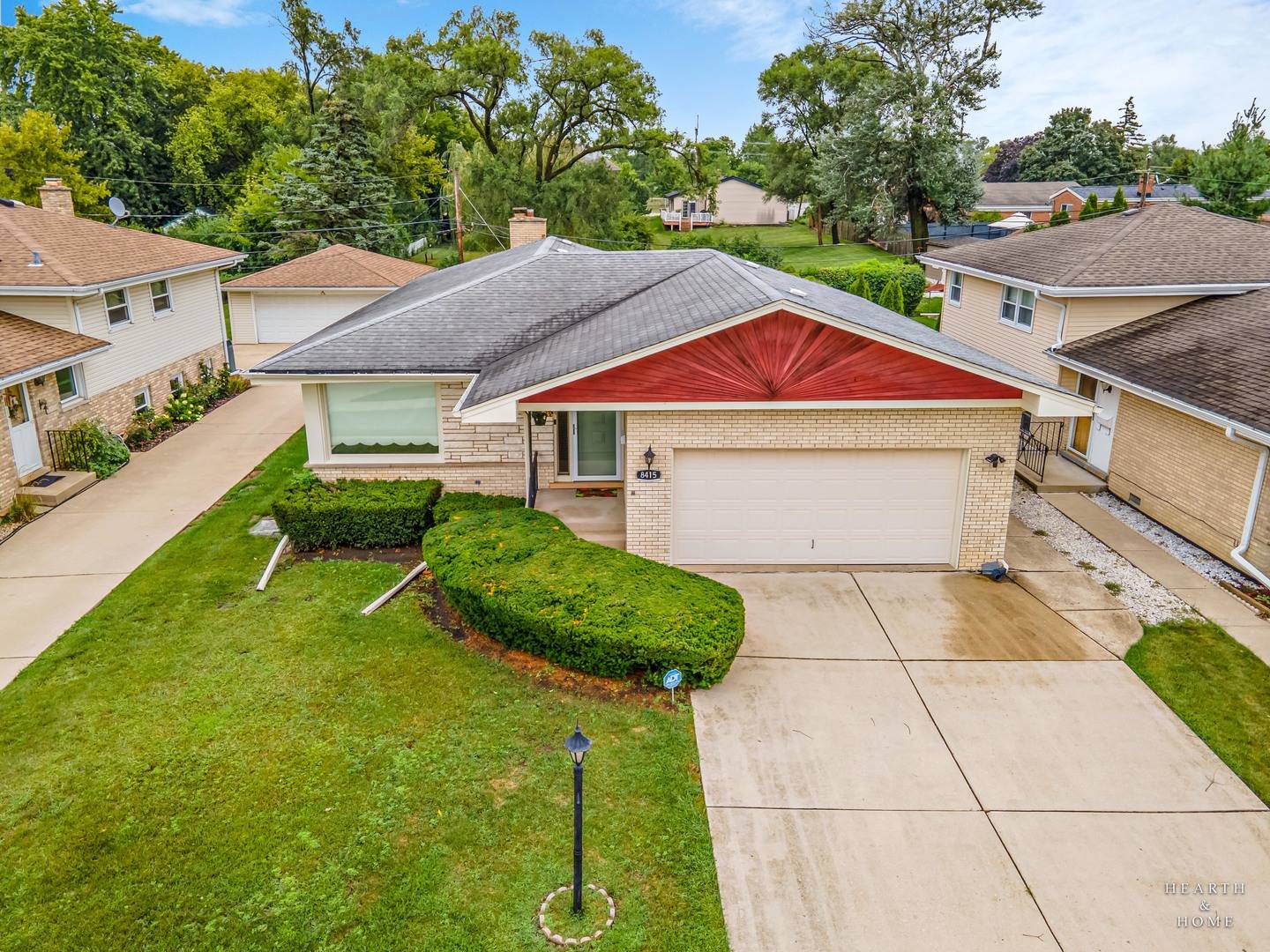 Niles, IL 60714,8415 N Clifton Avenue