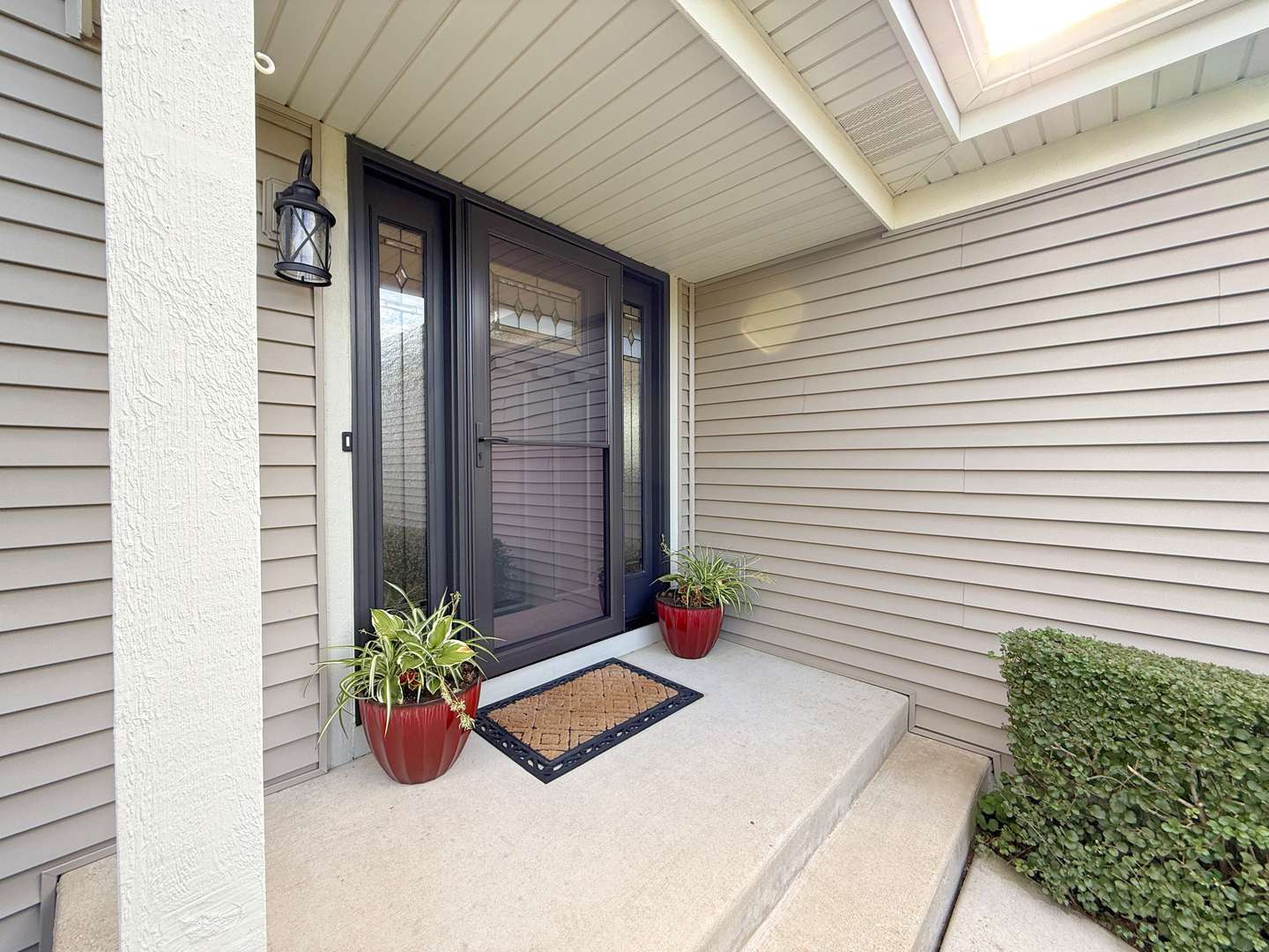 Carpentersville, IL 60110,6109 Dunroven Lakes Court