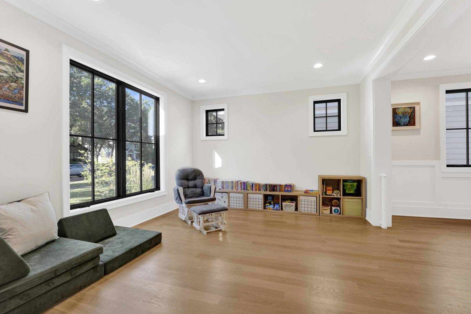 Wilmette, IL 60091,1320 Maple Avenue