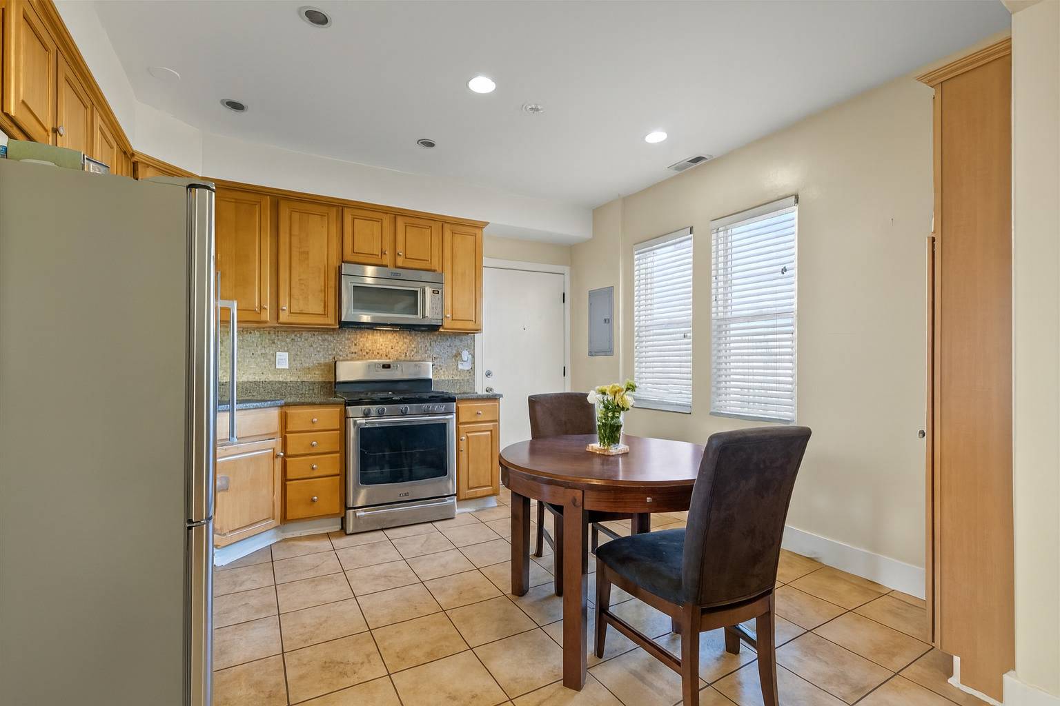 Berwyn, IL 60402,6401 W 23rd Street #5