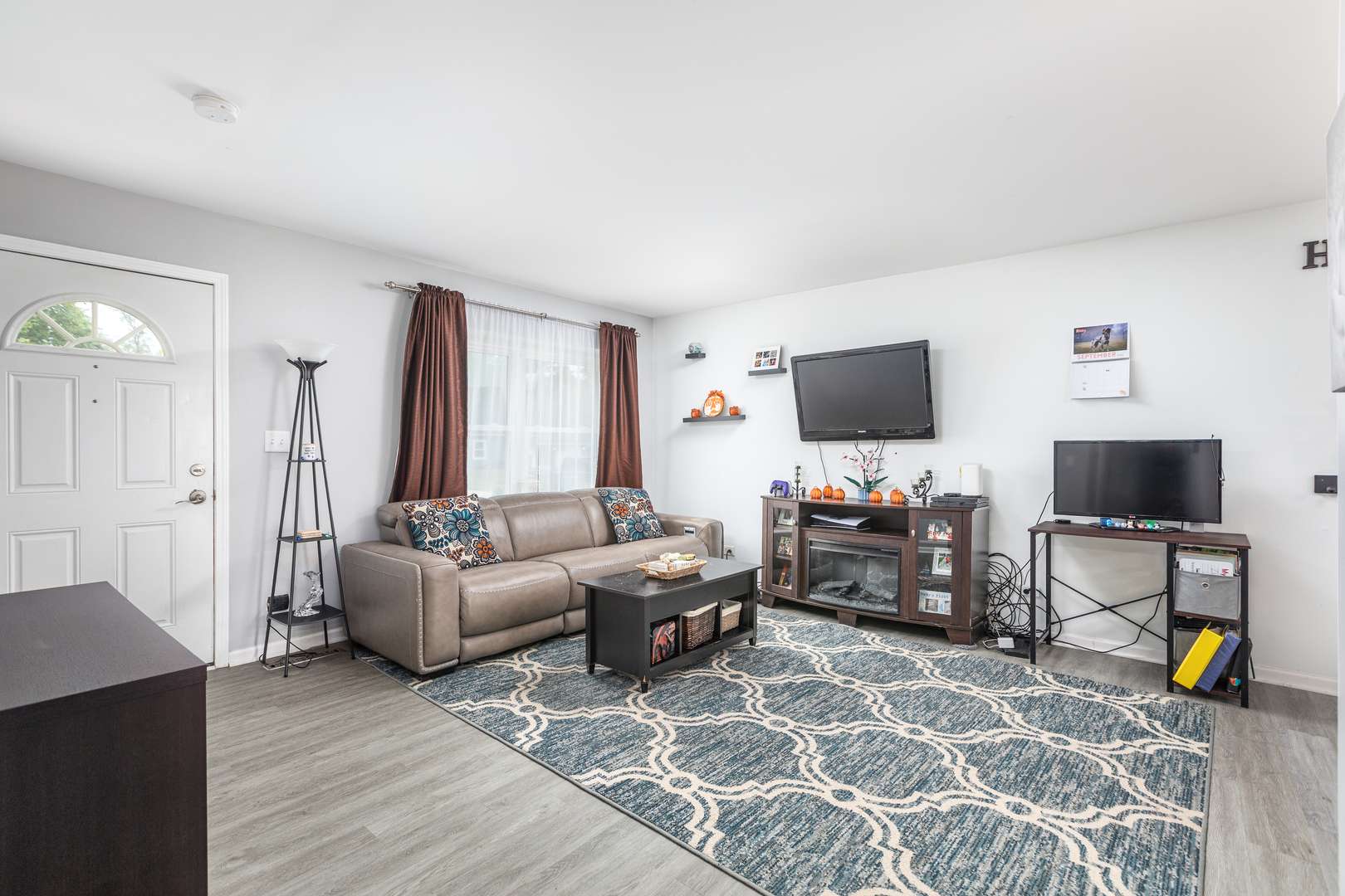 Streamwood, IL 60107,121 E Briarwood Drive