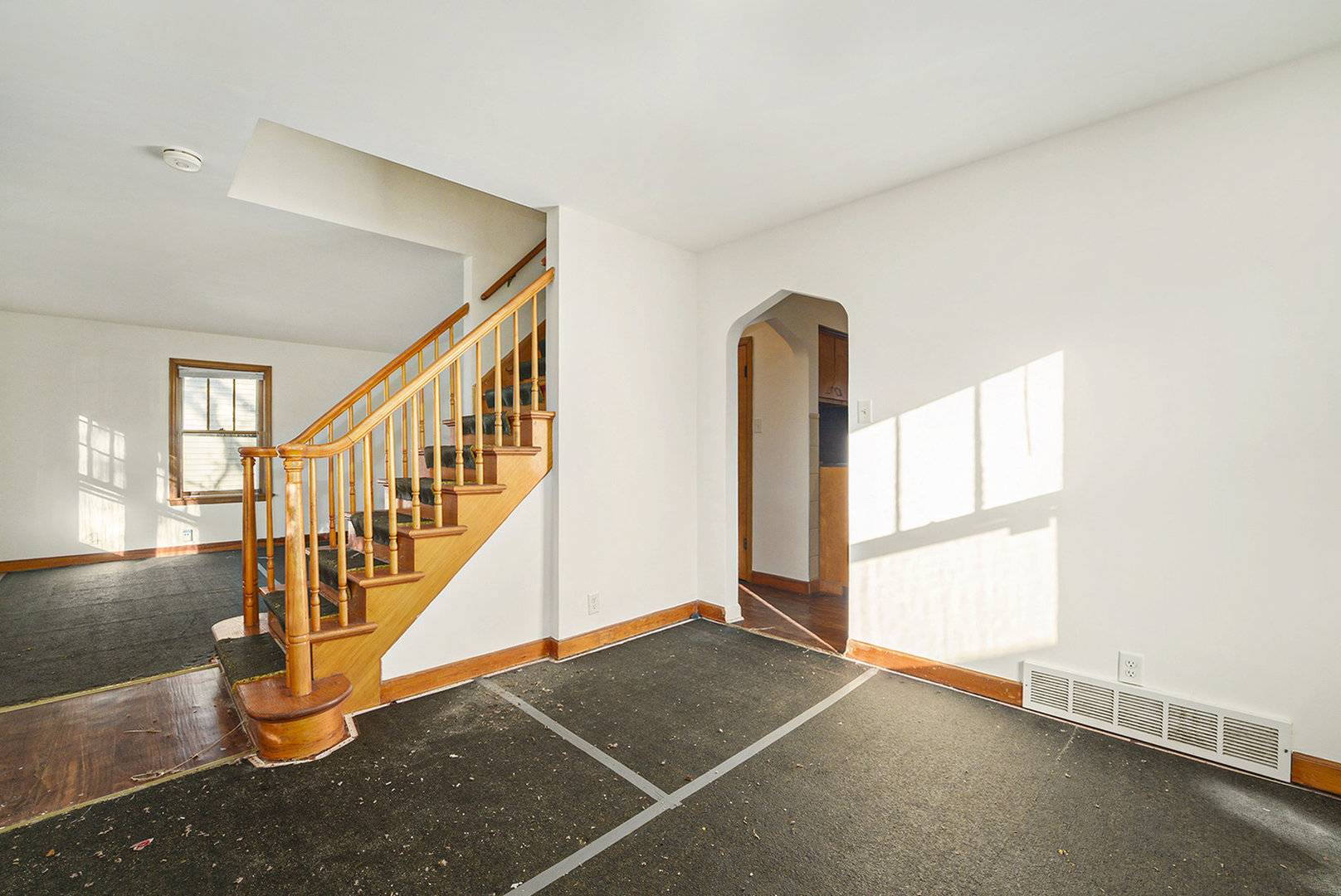 Dolton, IL 60419,212 E 142nd Place