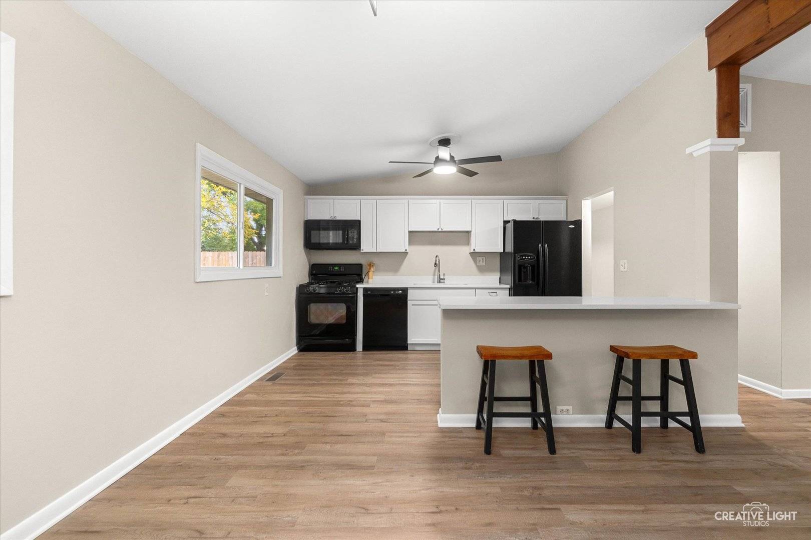 Aurora, IL 60506,781 N Elmwood Drive