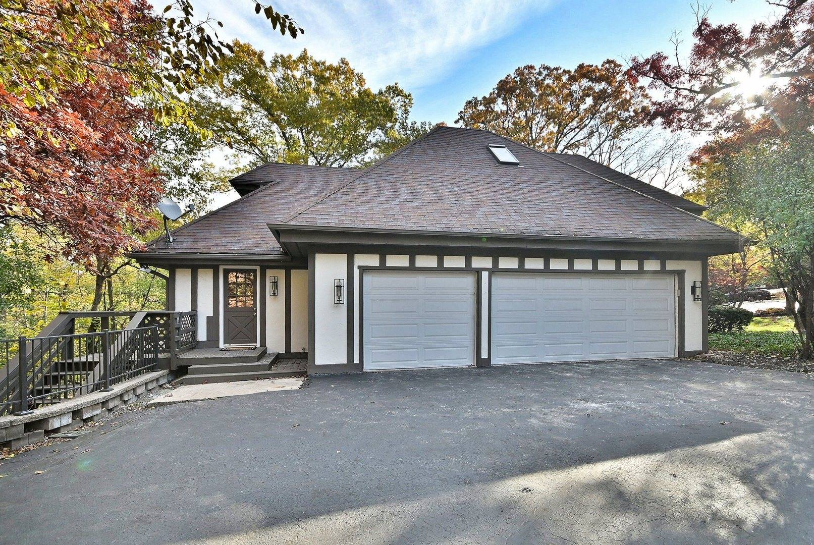 Burr Ridge, IL 60527,13 Woodgate Drive