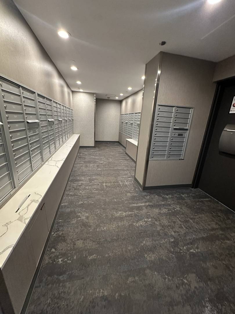 Chicago, IL 60616,1901 S Calumet Avenue #2912