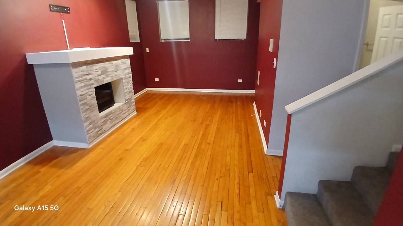 Chicago, IL 60637,1430 E 69th Street #1S