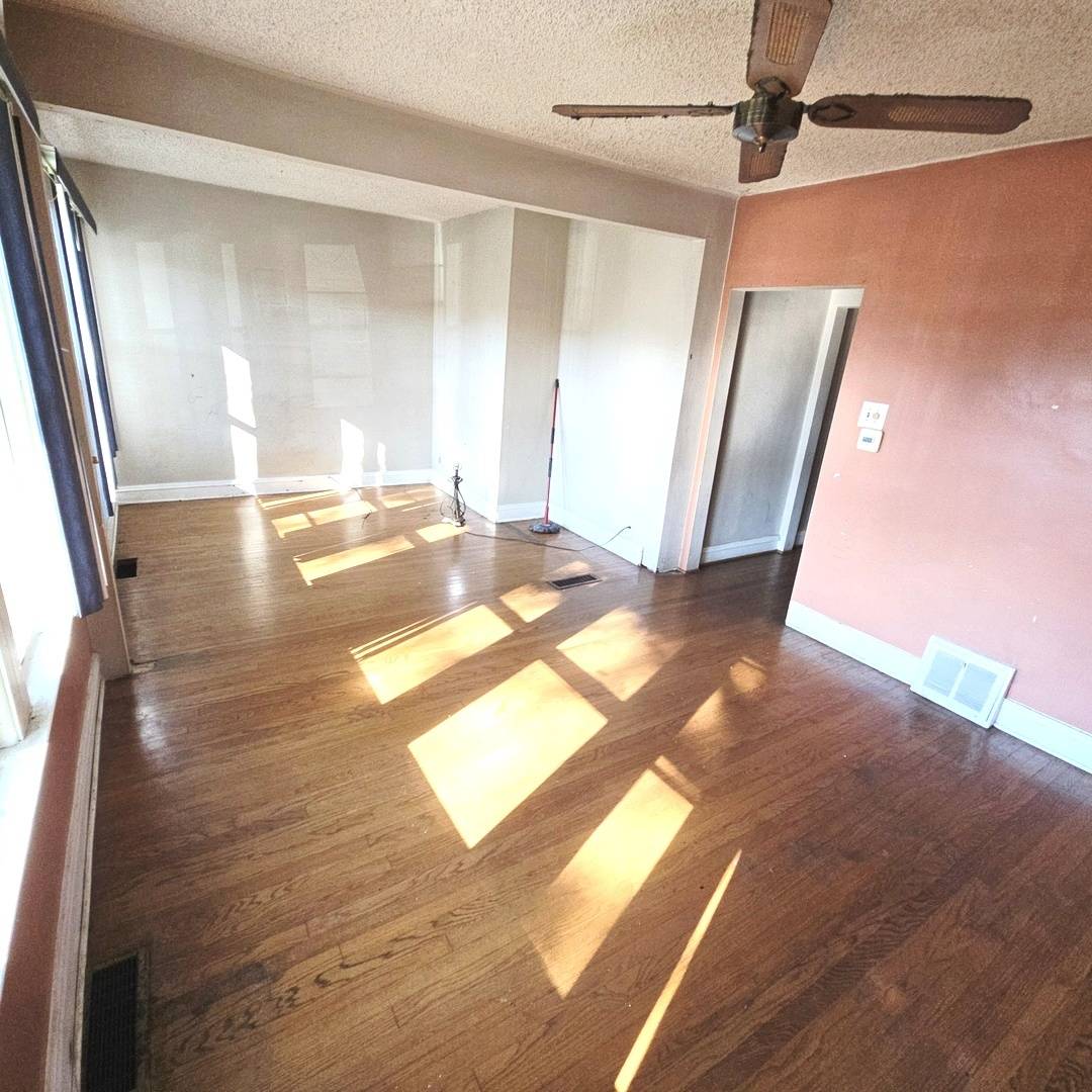 Chicago, IL 60629,3750 W 65th Street