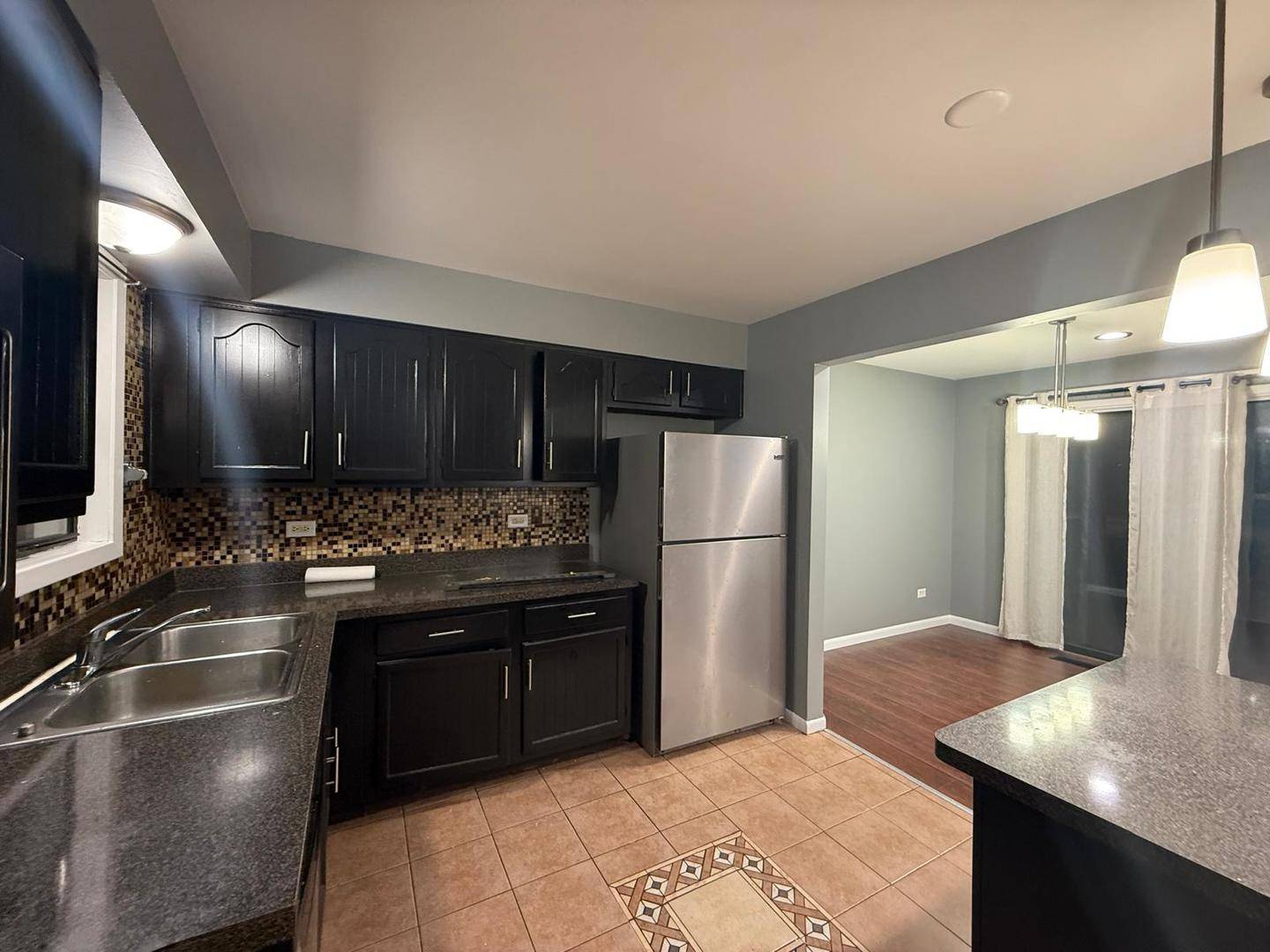 Hanover Park, IL 60133,5820 WILSHIRE Court #C