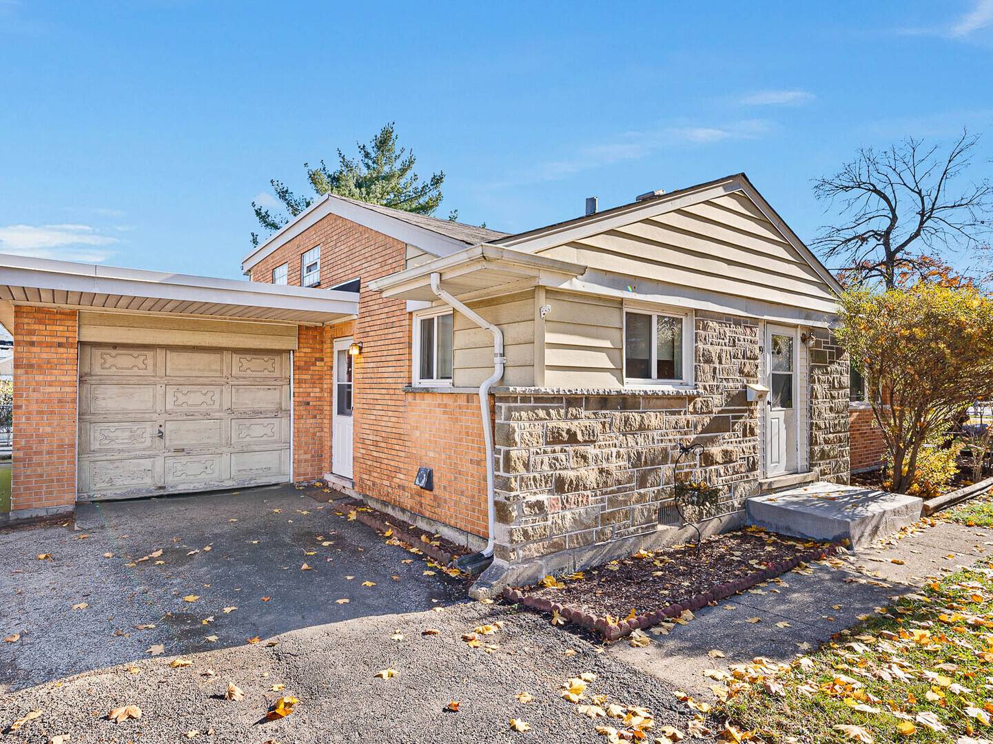 Elmhurst, IL 60126,199 S Linden Avenue