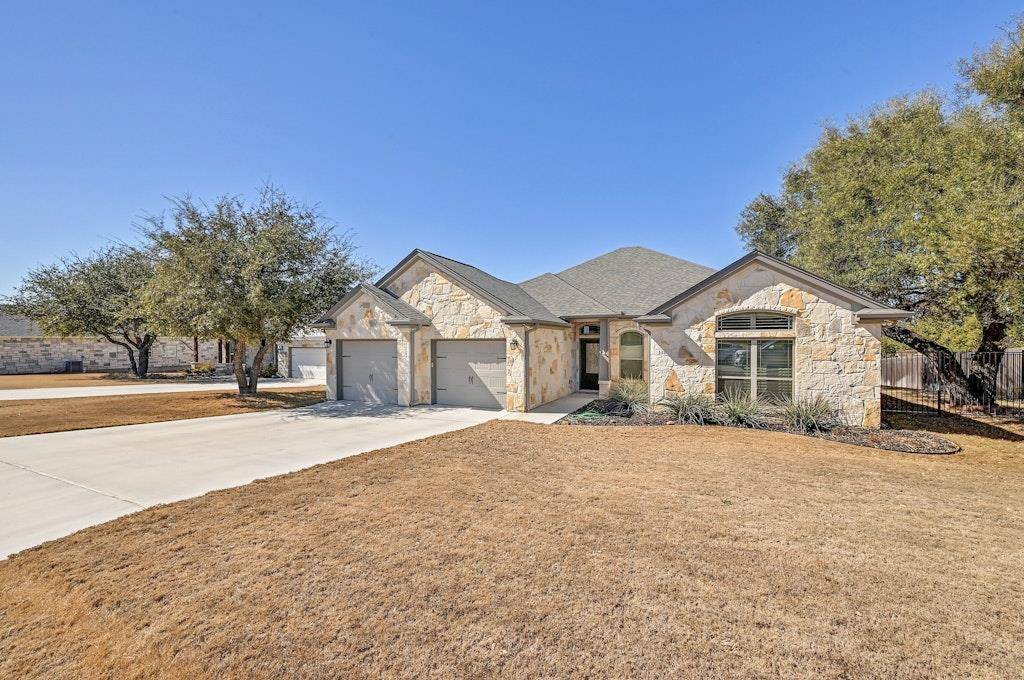 Burnet, TX 78611,116 Travis TRL