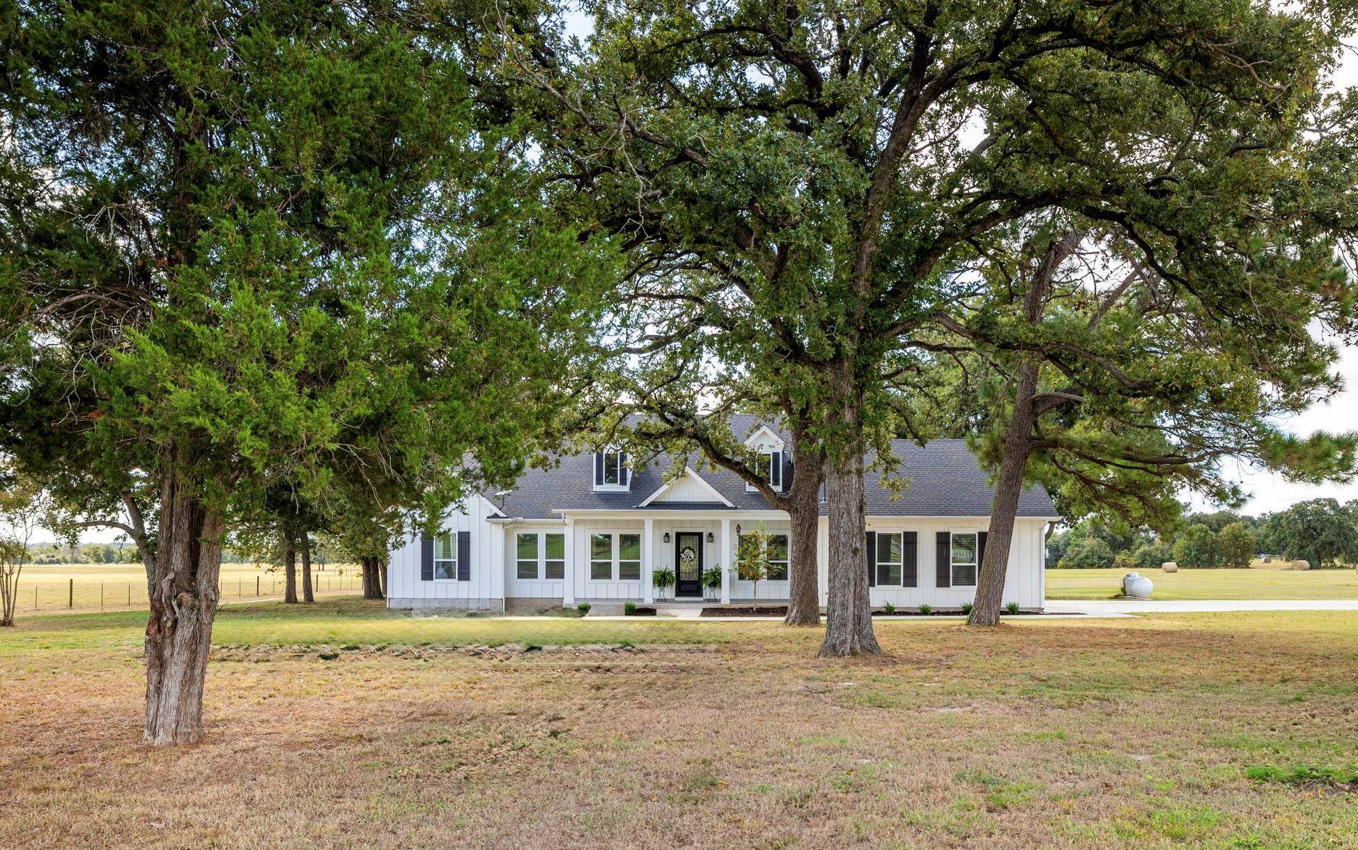 Lexington, TX 78947,1145 W County Road 415