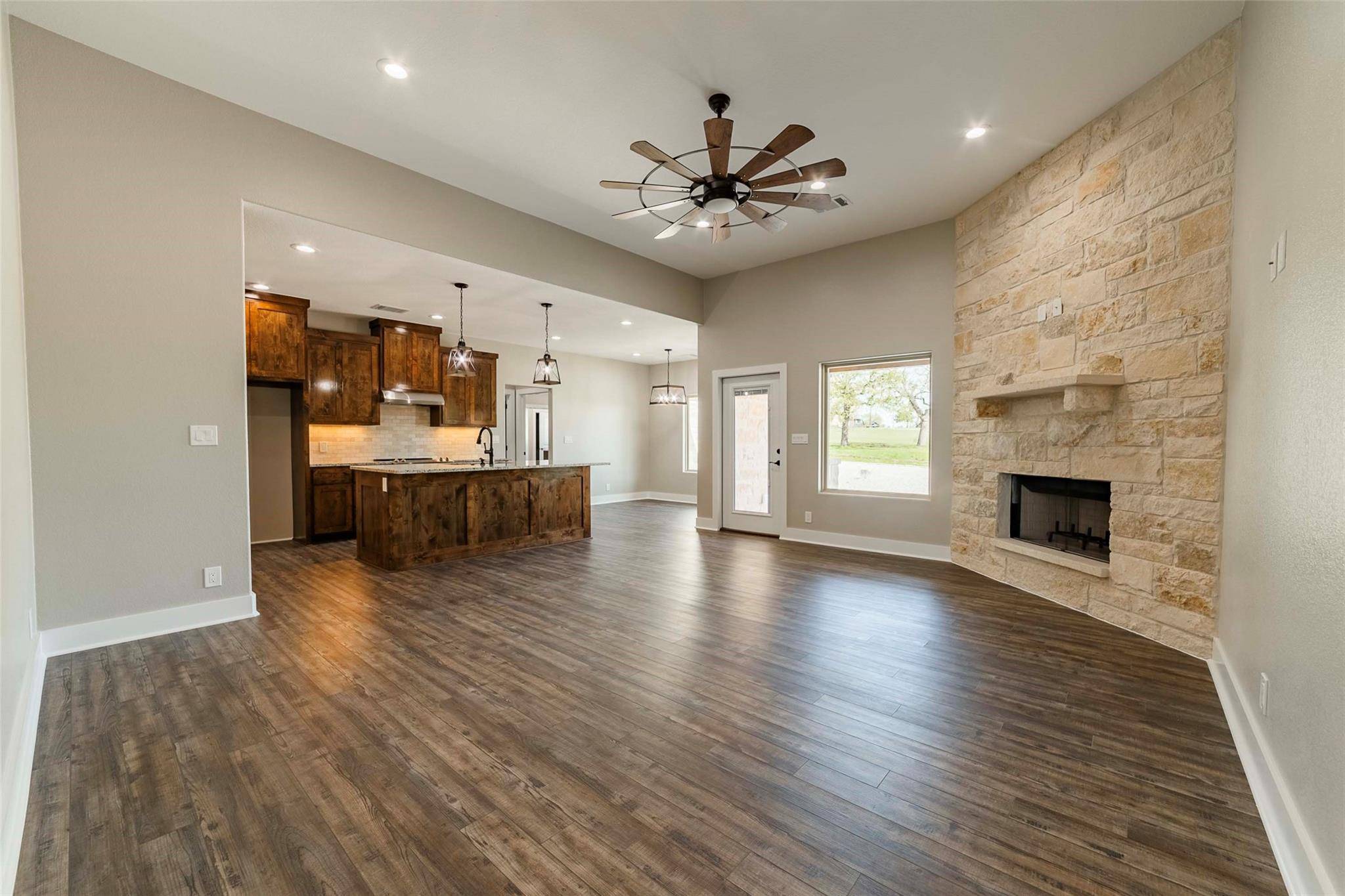 Kingsland, TX 78639,138 Friend's Wood Ave