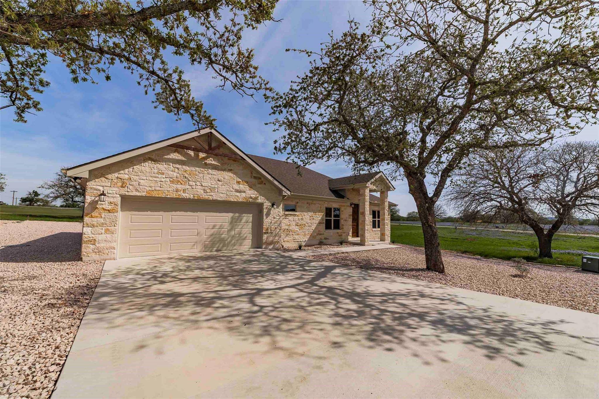 Kingsland, TX 78639,138 Friend's Wood Ave