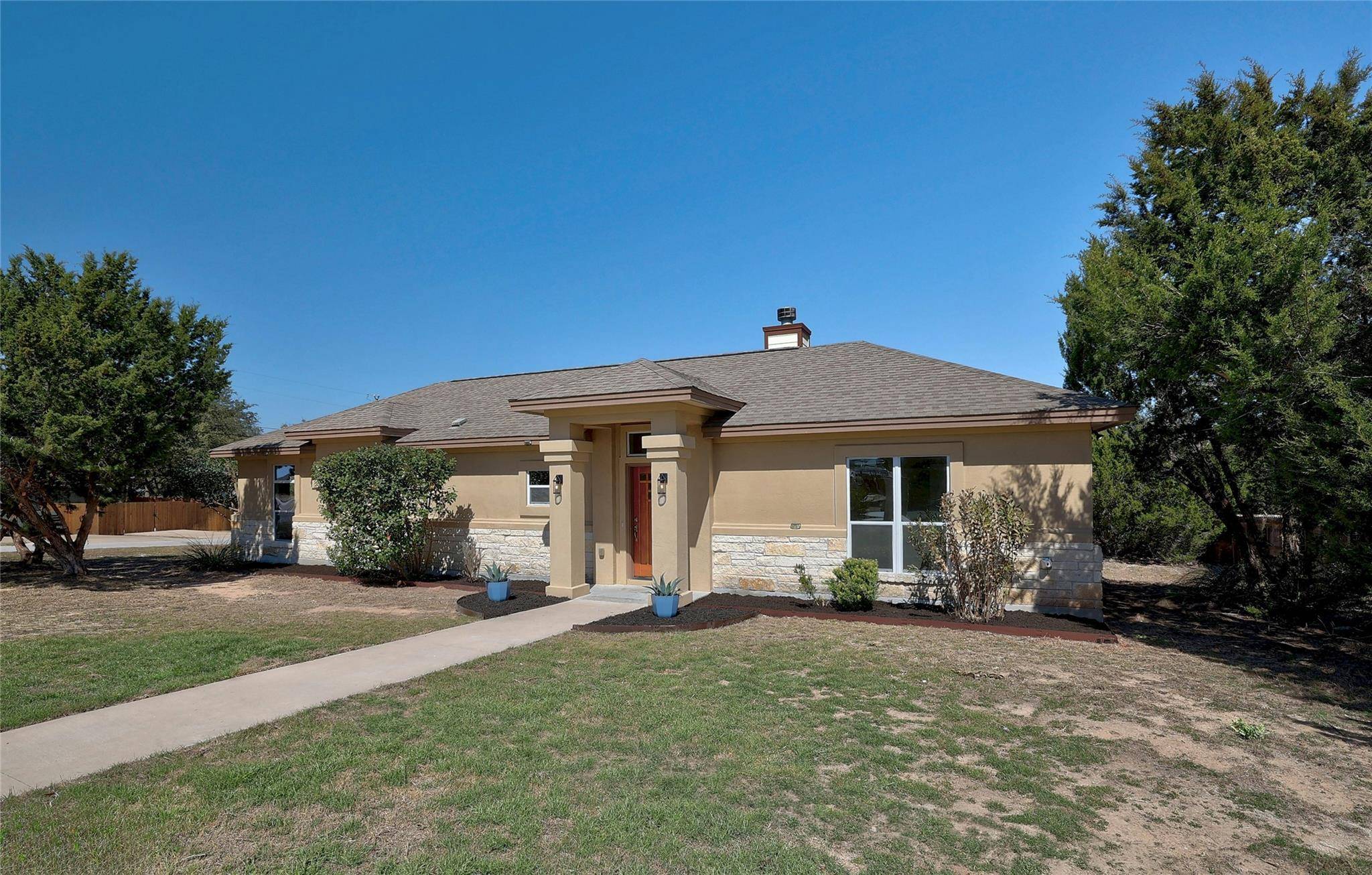 Lago Vista, TX 78645,20800 Ridgeview RD