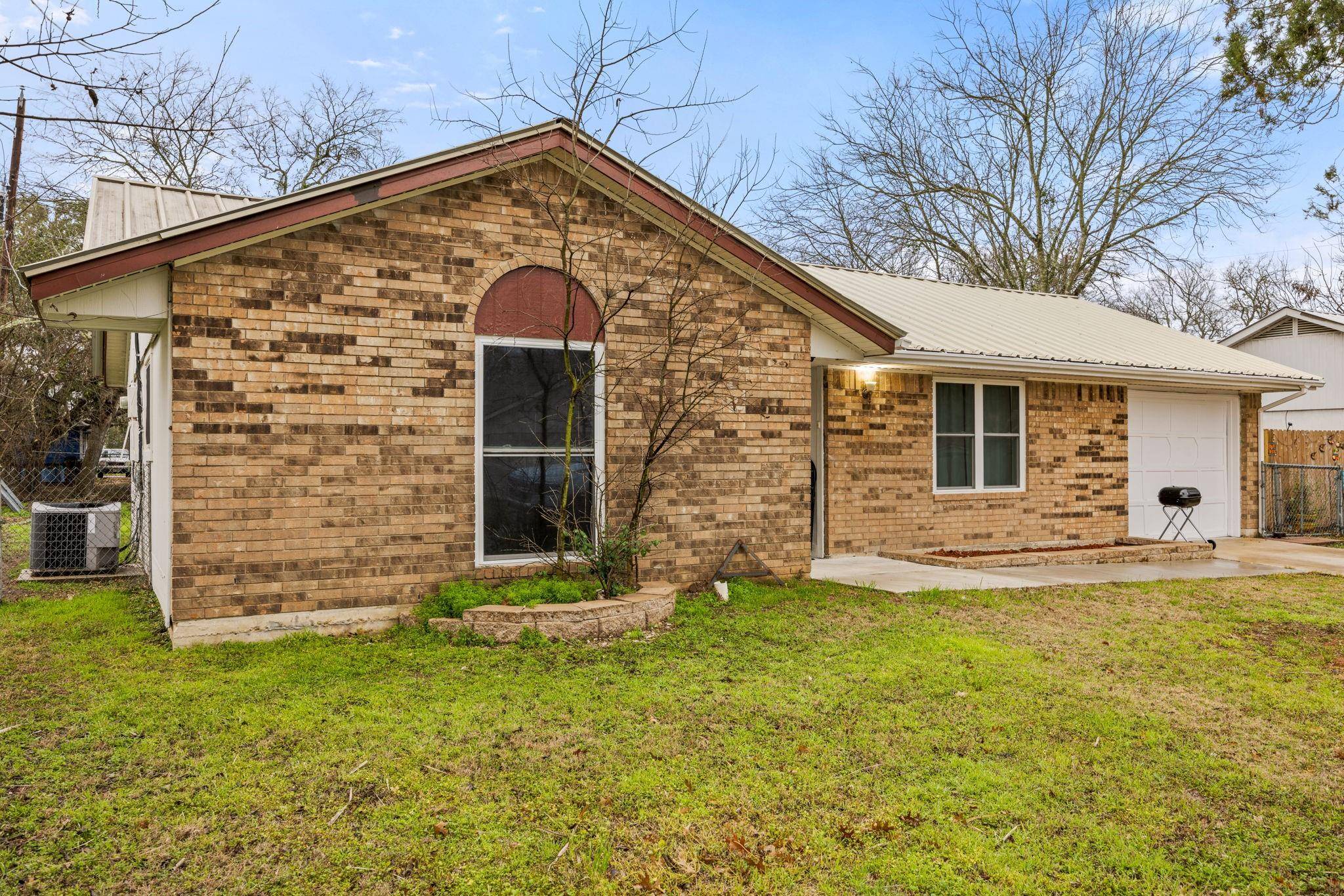 Lockhart, TX 78644,1007 Luanne LN