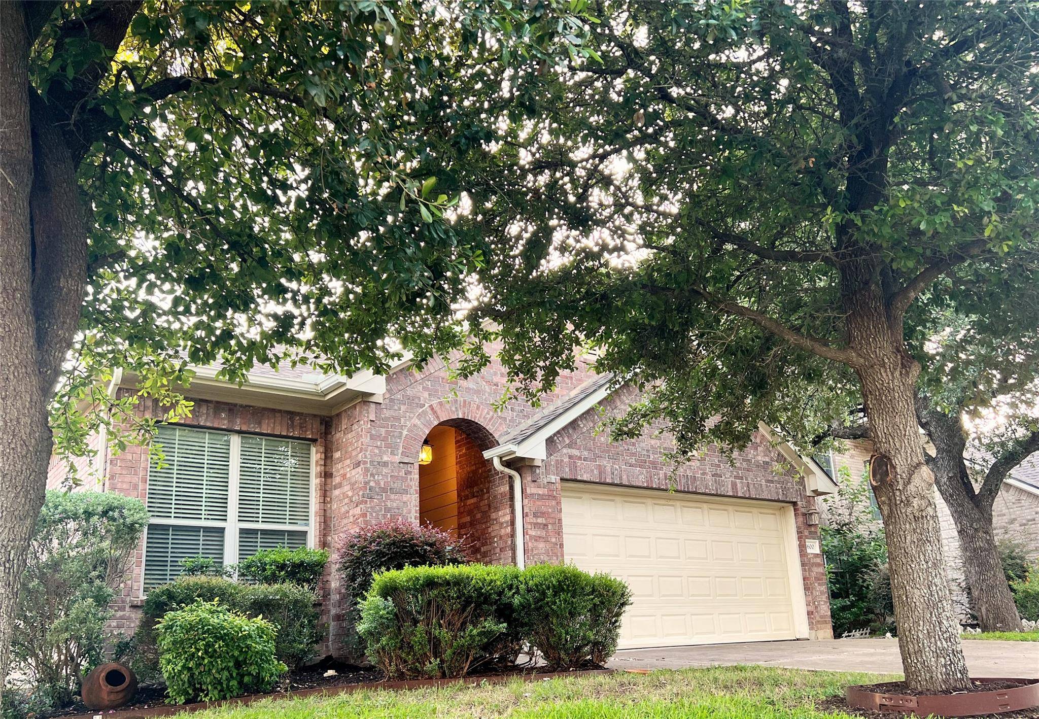 Round Rock, TX 78681,600 Spanish Oak TER