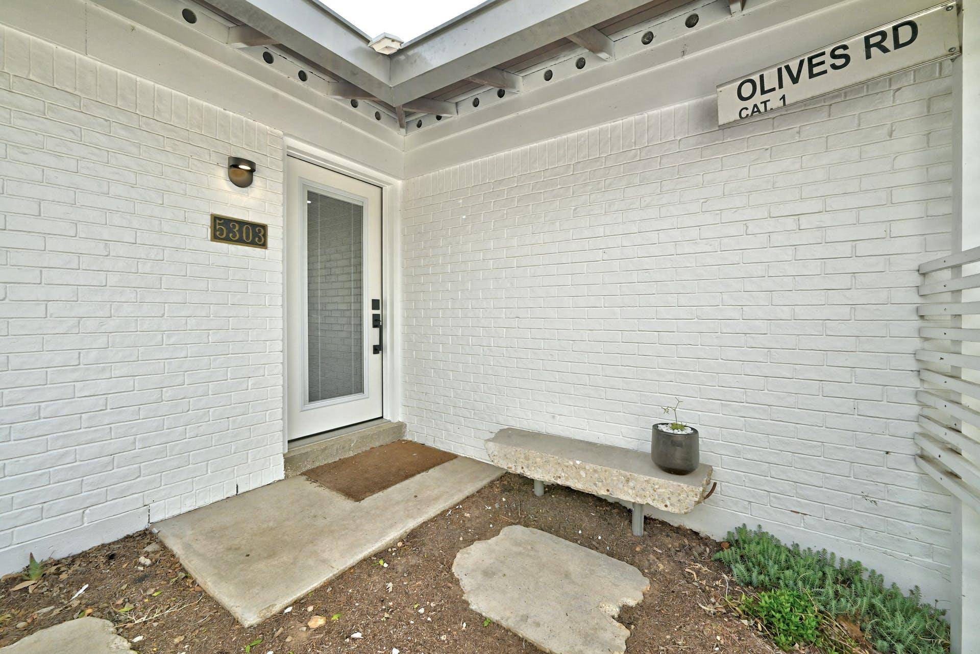 Austin, TX 78723,5303 Gladstone DR