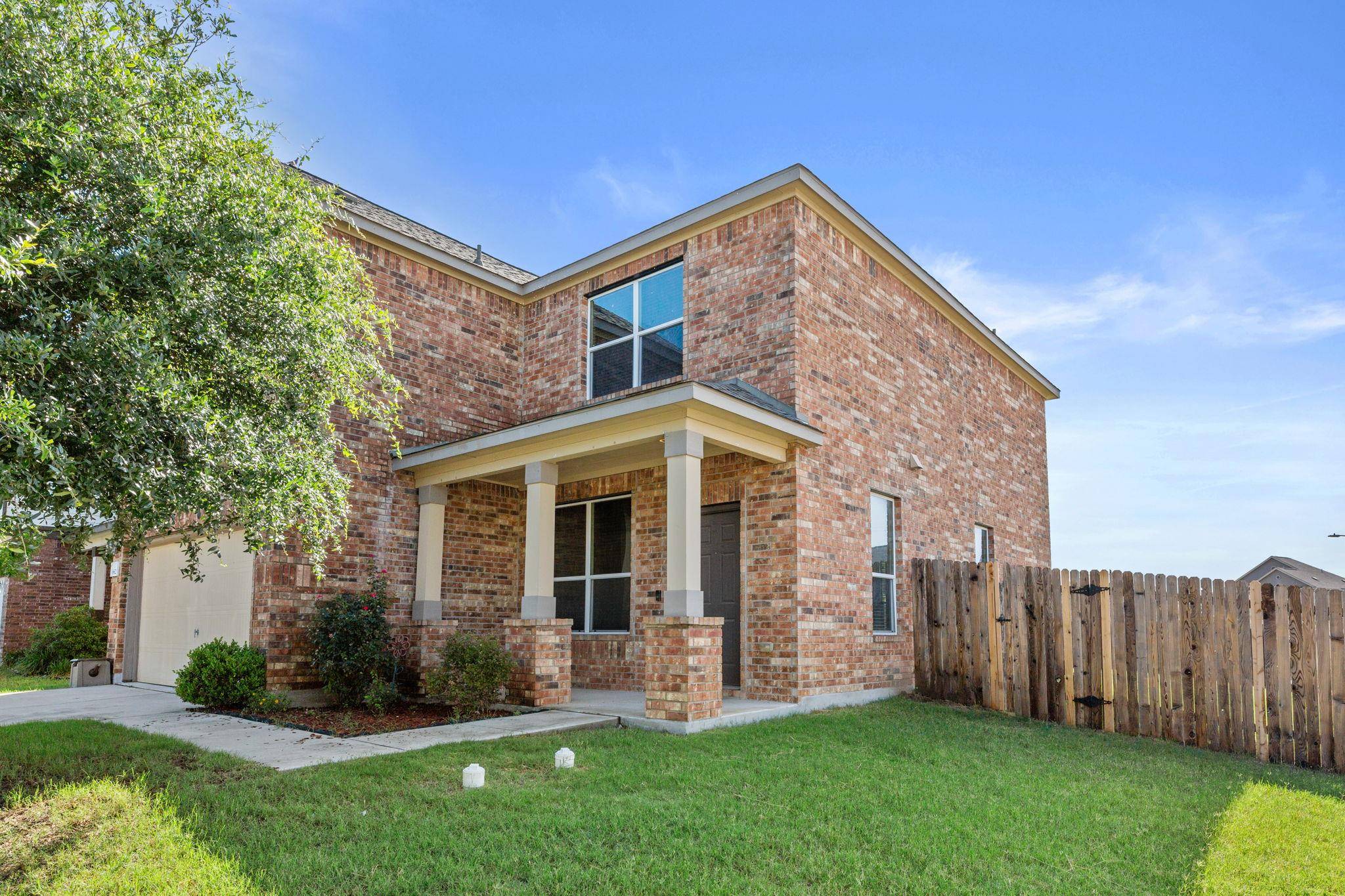 Del Valle, TX 78617,6825 Horseshoe Pond DR