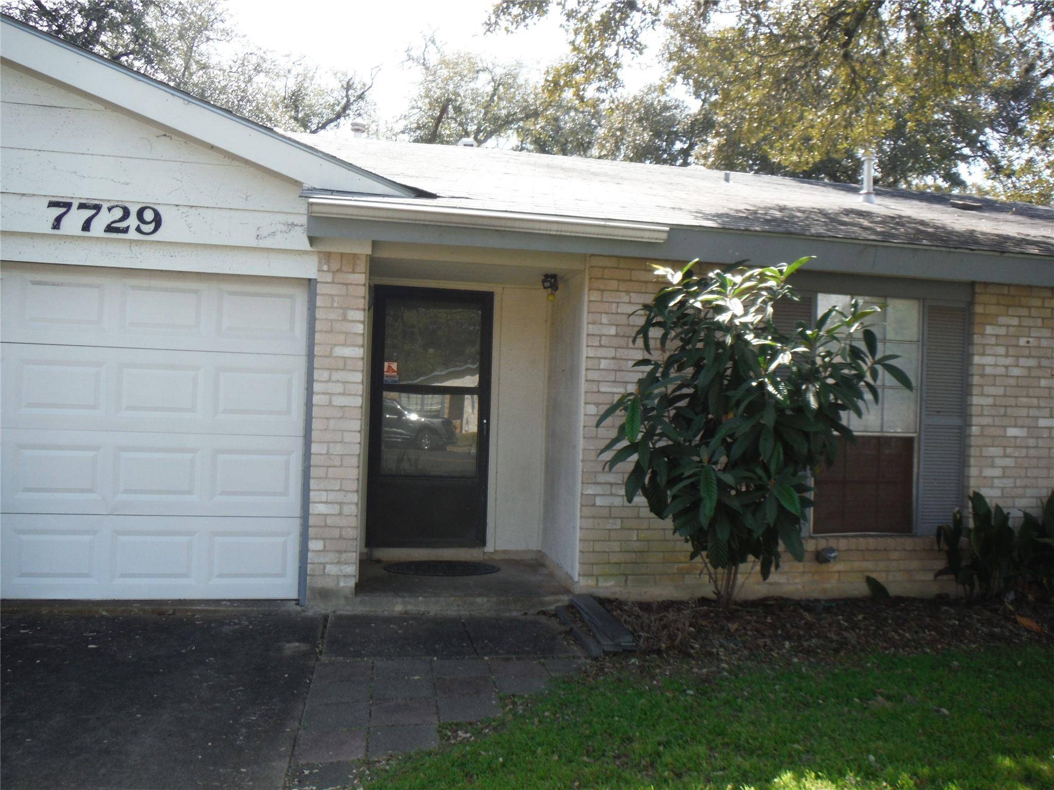 Austin, TX 78749,7729 Croftwood DR