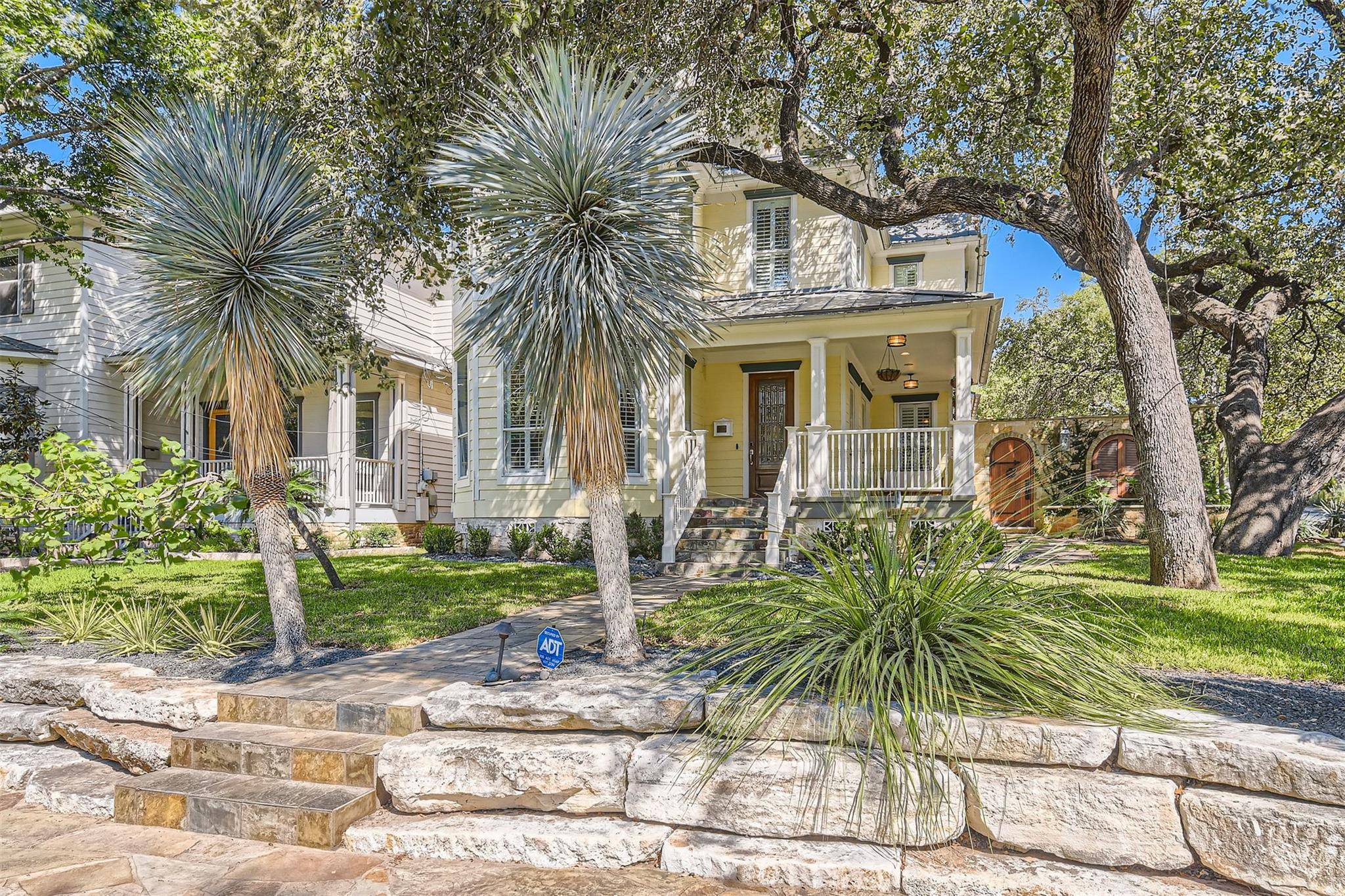 Austin, TX 78703,2390 W 8th ST