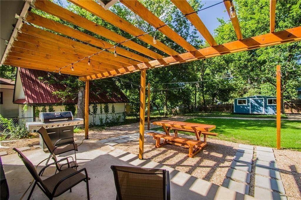 Austin, TX 78741,2304 Granada DR