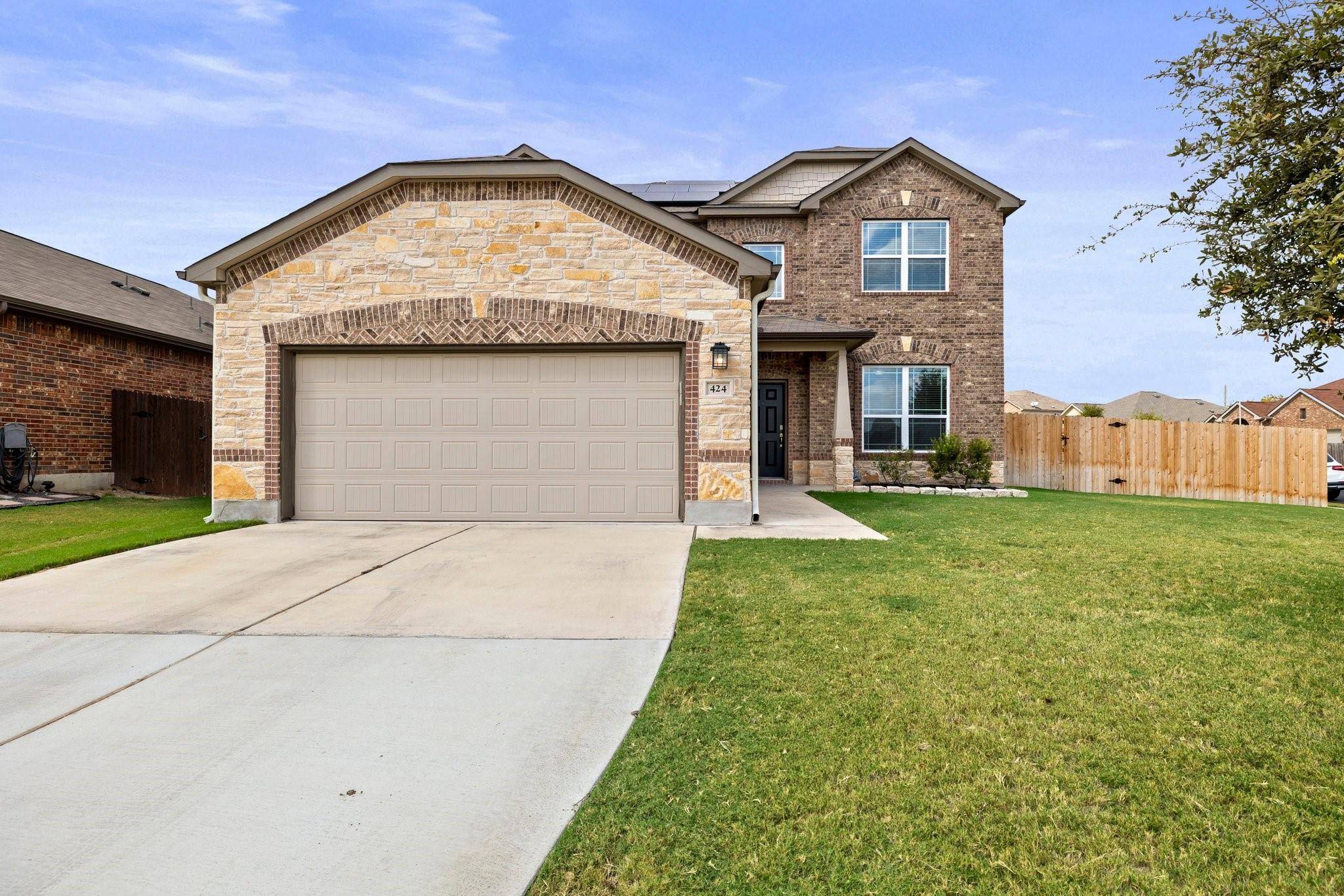 Hutto, TX 78634,424 Hendelson LN