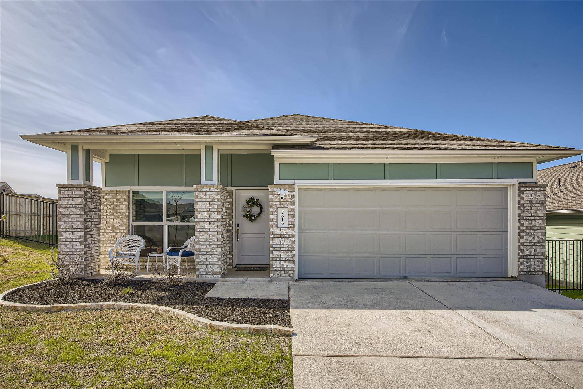 Del Valle, TX 78617,7616 Pewter Luster BND