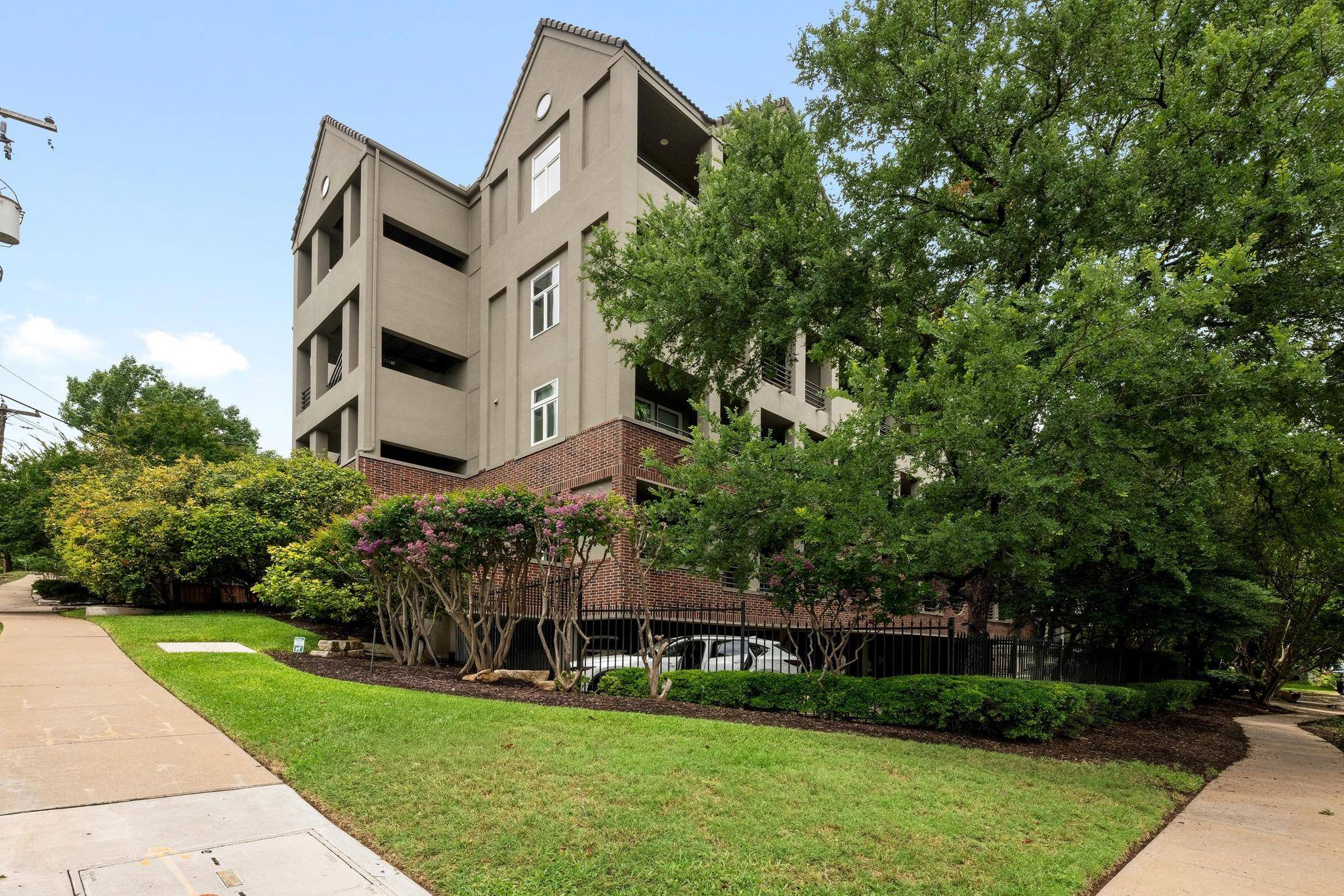 Austin, TX 78703,1200 BAYLOR ST #403