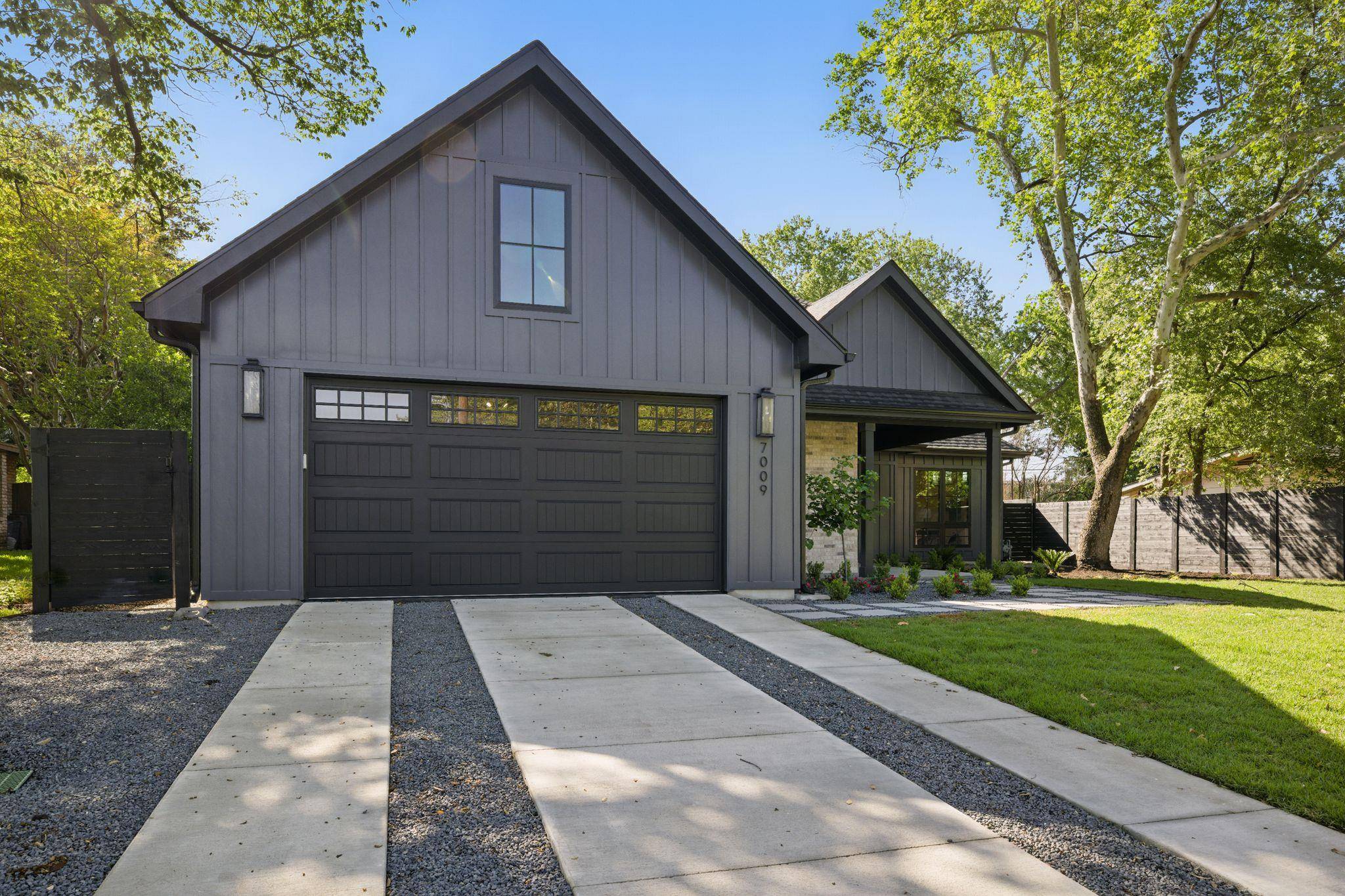 Austin, TX 78757,7009 Daugherty ST
