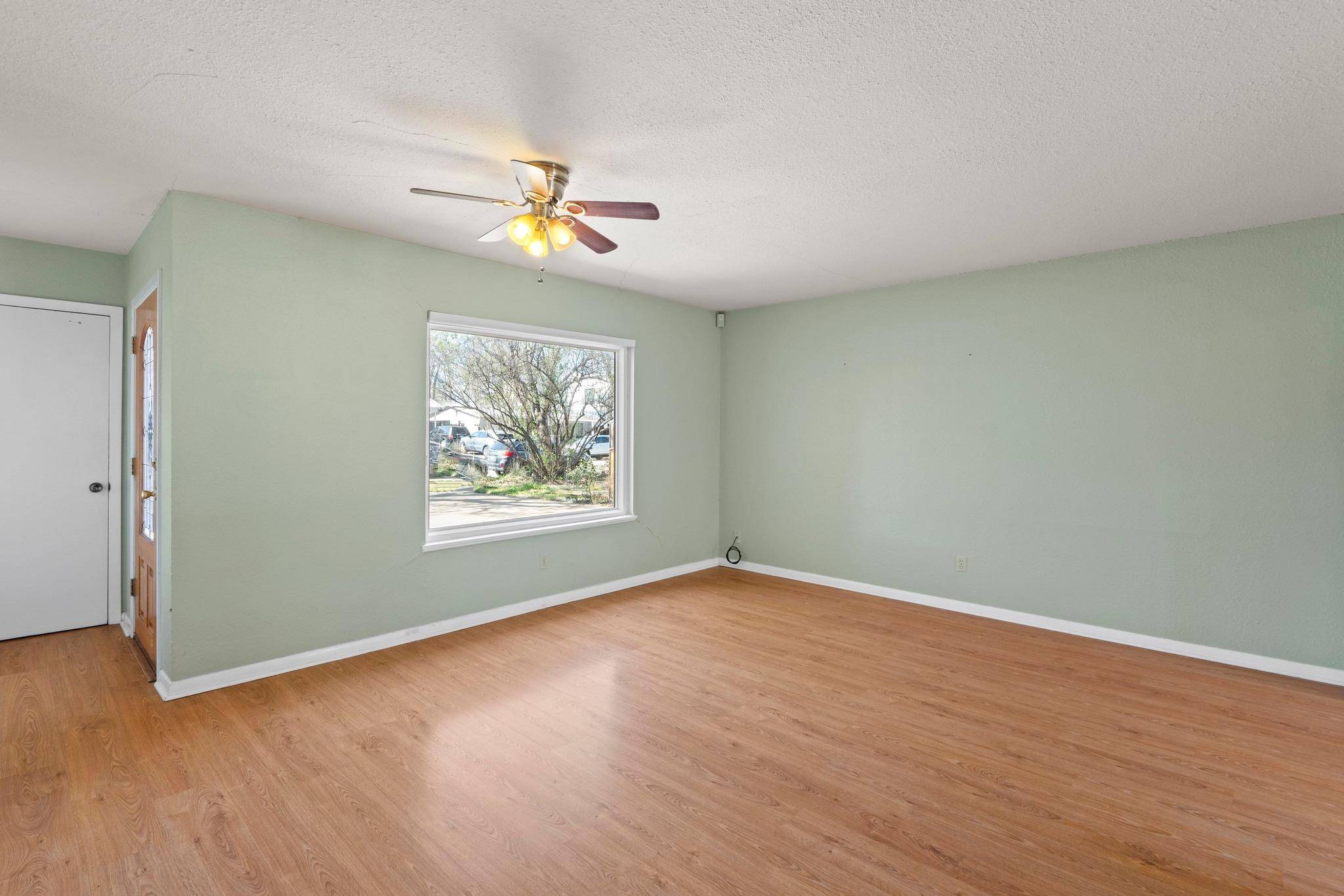 Austin, TX 78751,5511 Duval ST