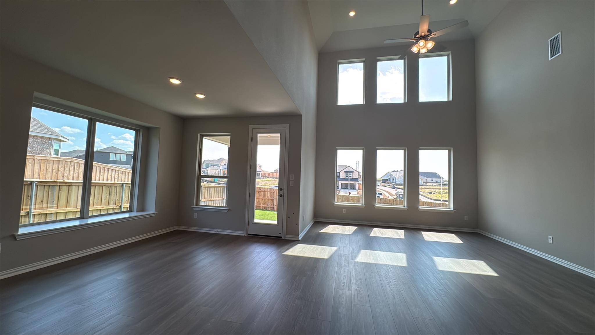 Buda, TX 78610,304 Rubber Tree WAY