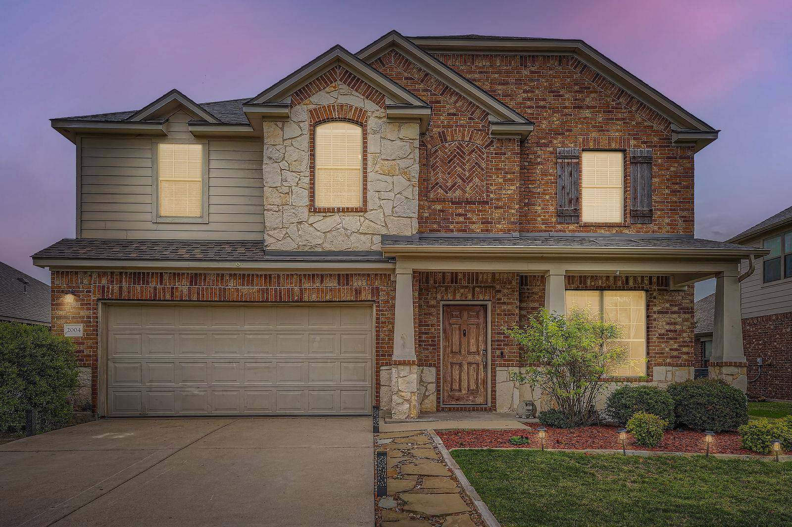 Hutto, TX 78634,2004 S Ash CV W